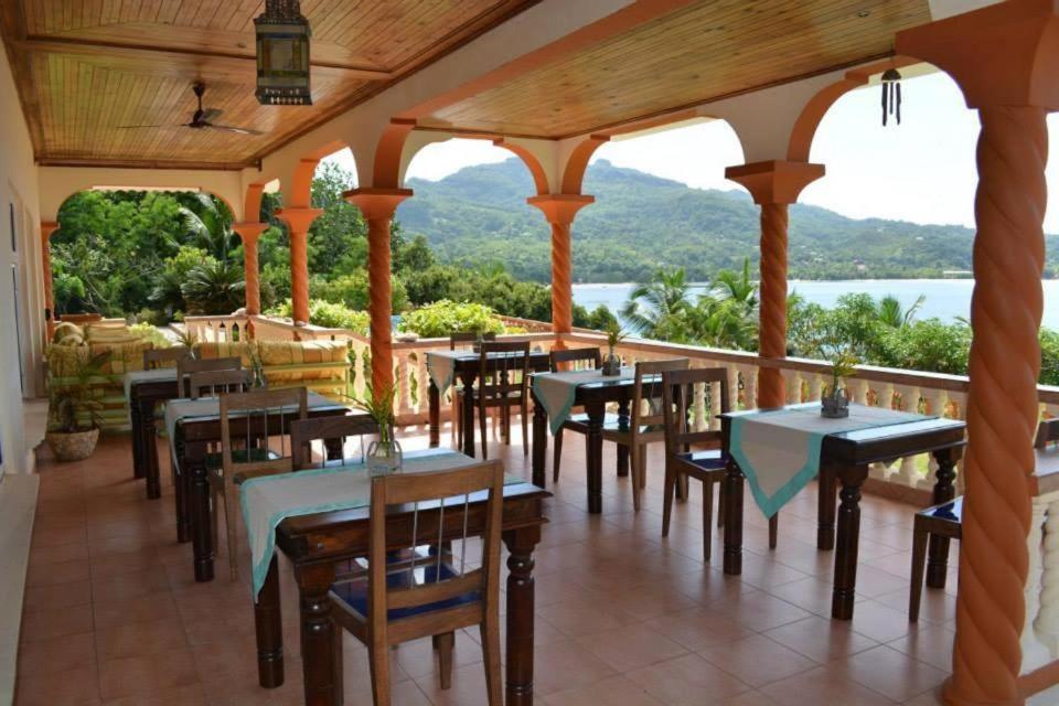 Bayview Villa -Sea Side Villa Анс-Буало Экстерьер фото